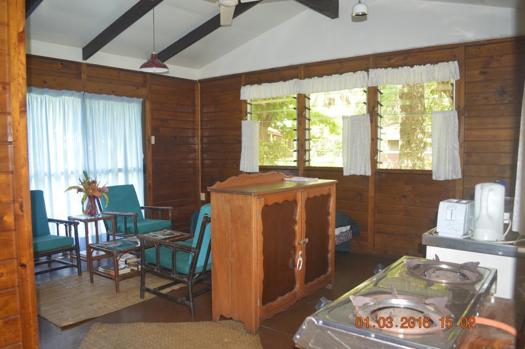 Vaiala Beach Cottages 阿皮亚 外观 照片